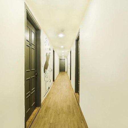 Super Hotel O Nawada Metro Дели Экстерьер фото